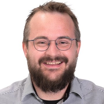 Dr. Tobias Götschi